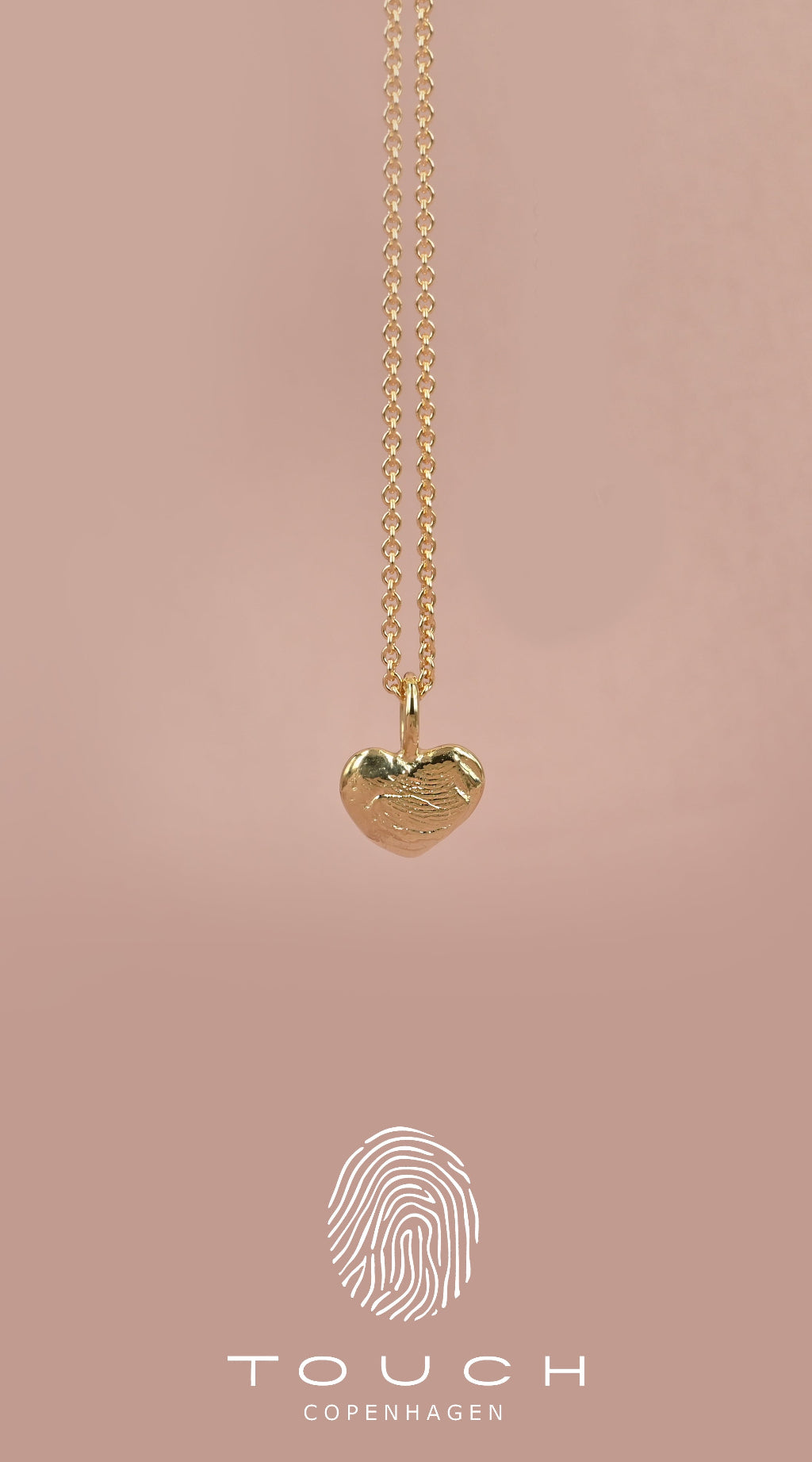  Little Mila  - forgyldt sølvvedhæng i lille hjerte form med fingeraftryk fra touch copenhagen